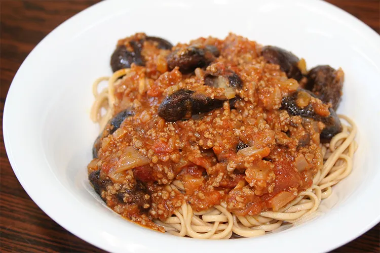 花豆を使ったボロネーゼそばパスタ