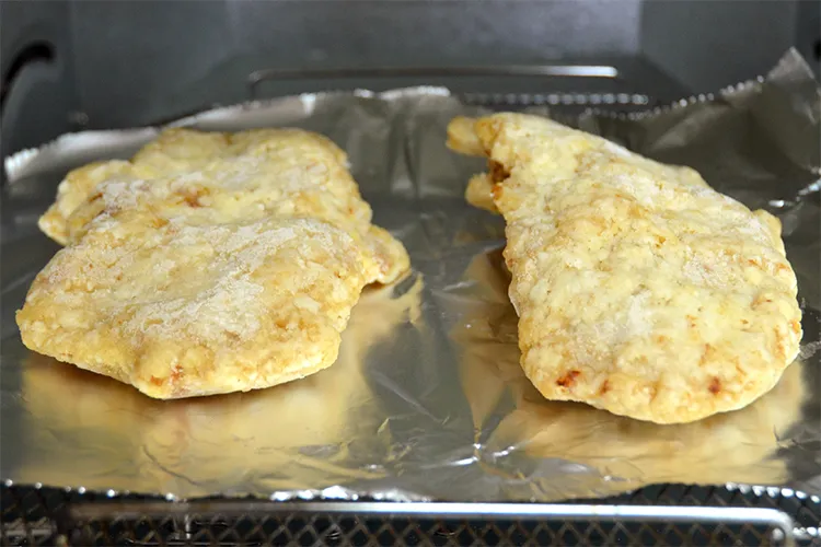 オーブントースターで解凍される前の山賊焼